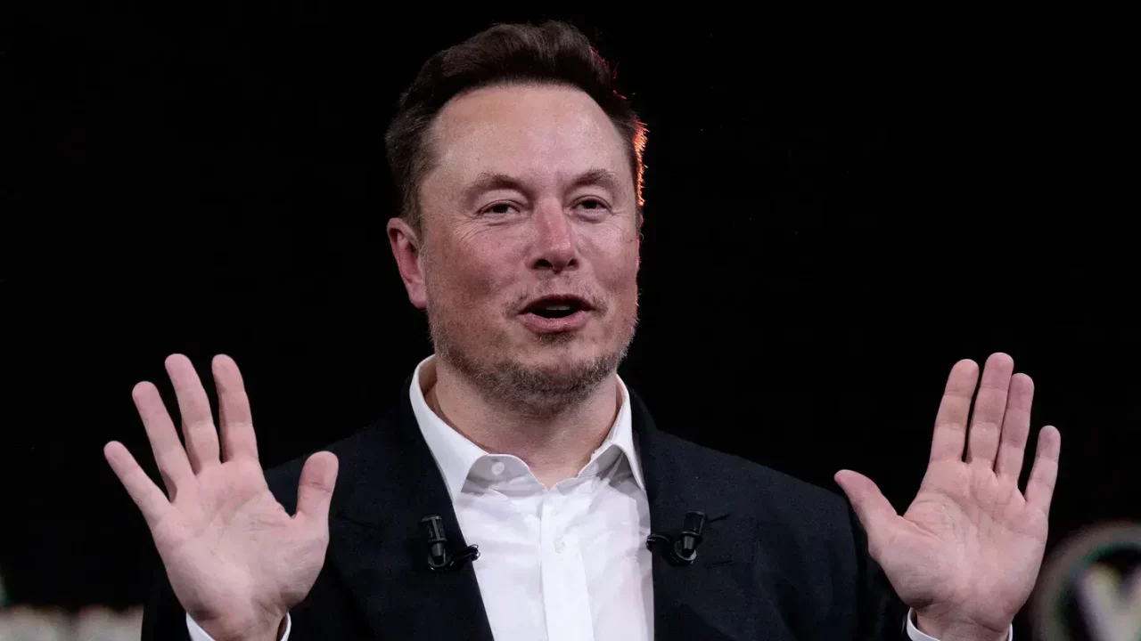 Consorcio liderado por Musk ofrece 97,400 mdd por control de OpenAI: WSJ