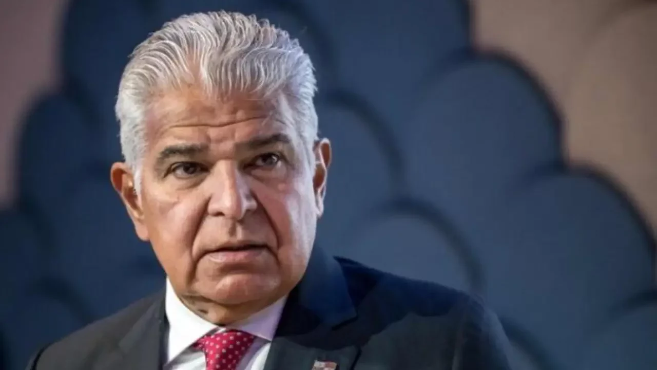 ‘Sea serio’, responde presidente de Panamá al ser cuestionado por supuesta ‘invasión’ de Trump