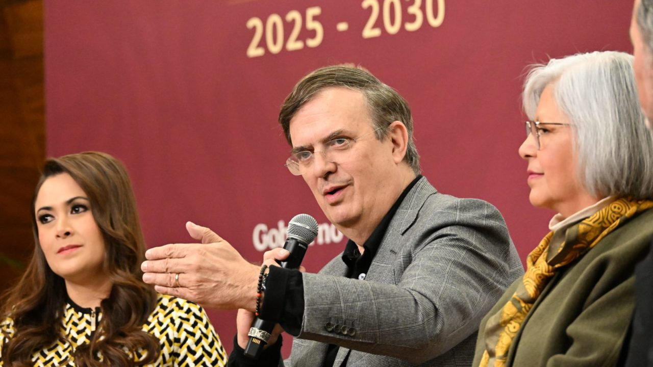 Plan Nacional de Desarrollo será la carta de navegación: Ebrard