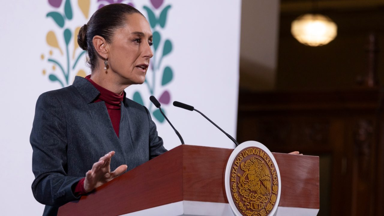 Sheinbaum firma leyes secundarias de la reforma energética sobre esquemas de asociaciones público-privada para enviarlas al Congreso