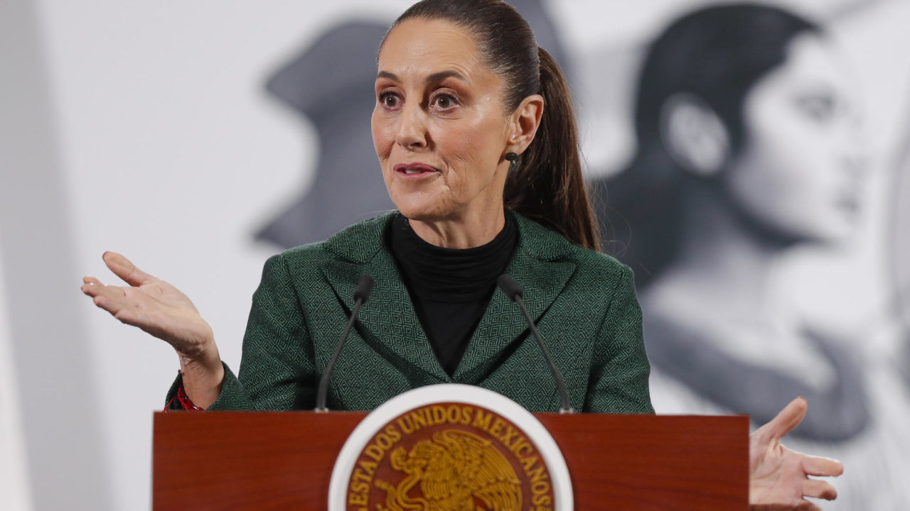 Sheinbaum afirma que ‘no hay nada’ sobre los aranceles de Trump y que México está ‘fuerte’