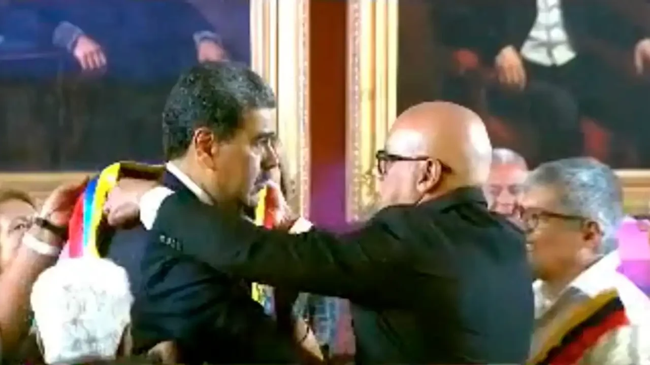 Nicolás Maduro protesta como presidente de Venezuela