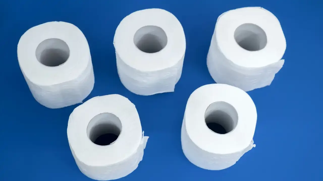 Un papel higiénico de origen chino es el que más caro se vende en México