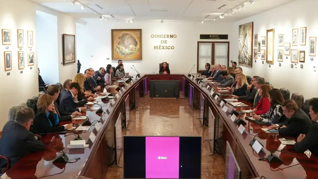 Sheinbaum presenta a empresarios plan económico ante regreso de Trump