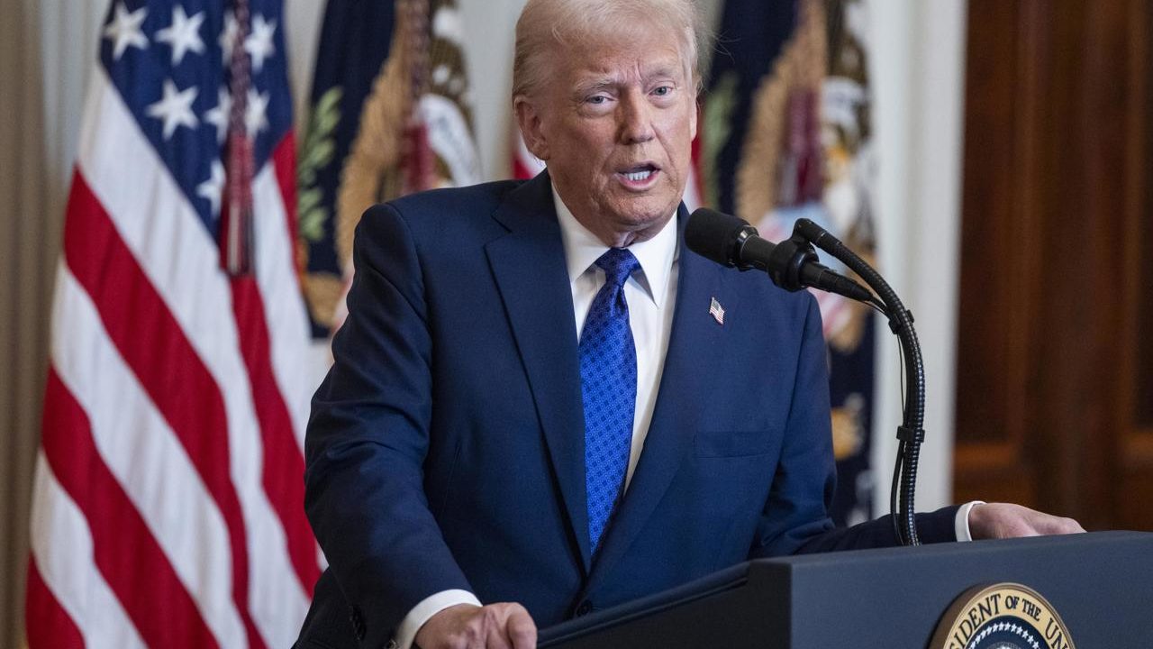 Trump quiere financiar Gobierno con aranceles, según asesor de Comercio