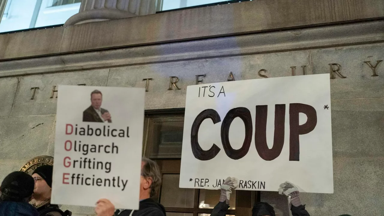 Abogados del Departamento de Justicia acuerdan limitar el acceso de los agentes de Elon Musk a datos confidenciales del Tesoro