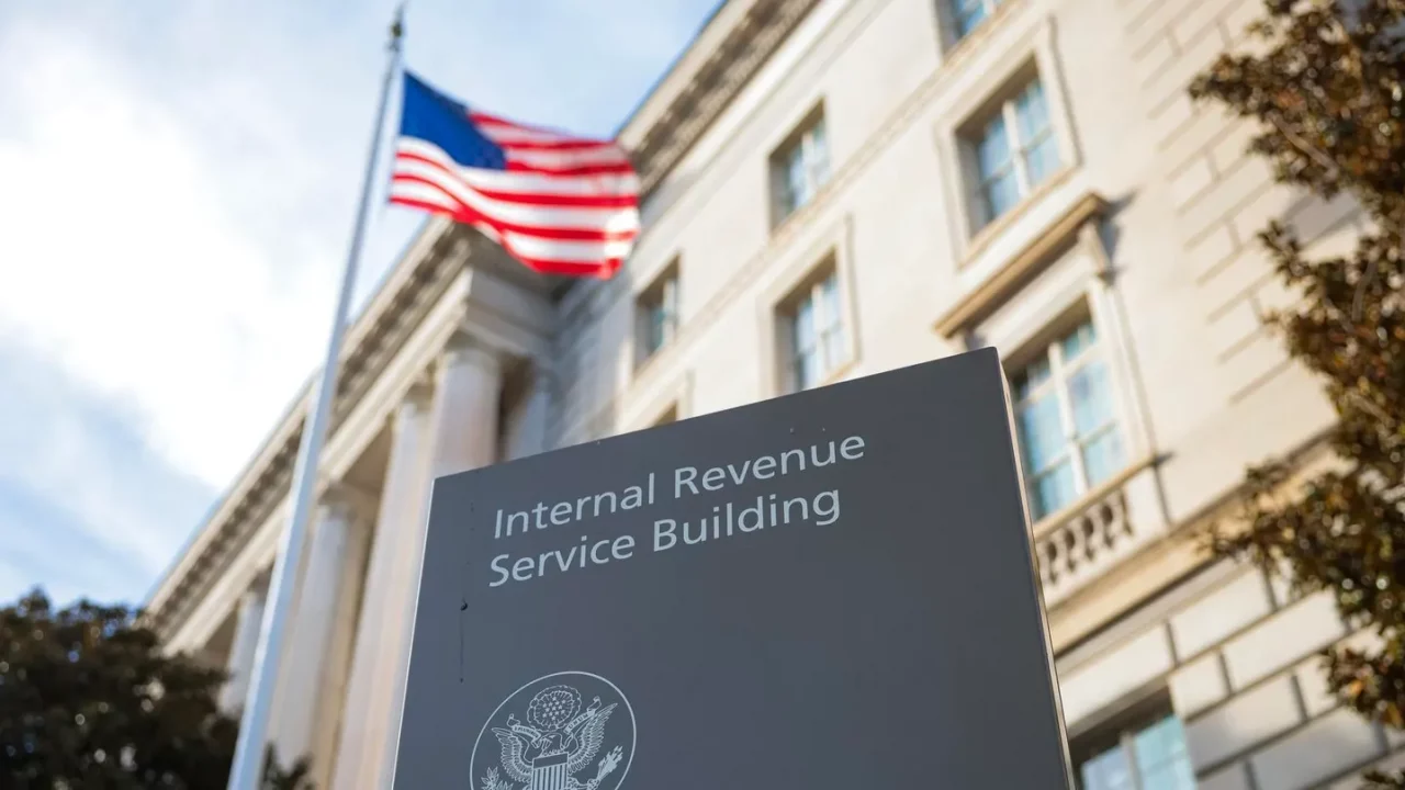 El DOGE, de Elon Musk, busca acceder a un sistema crítico del IRS que contiene datos de los contribuyentes