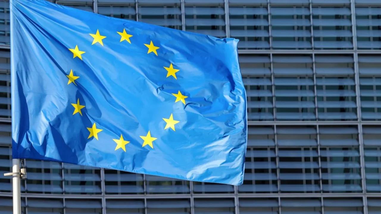 La UE apuesta 56 millones de dólares por la IA de código abierto