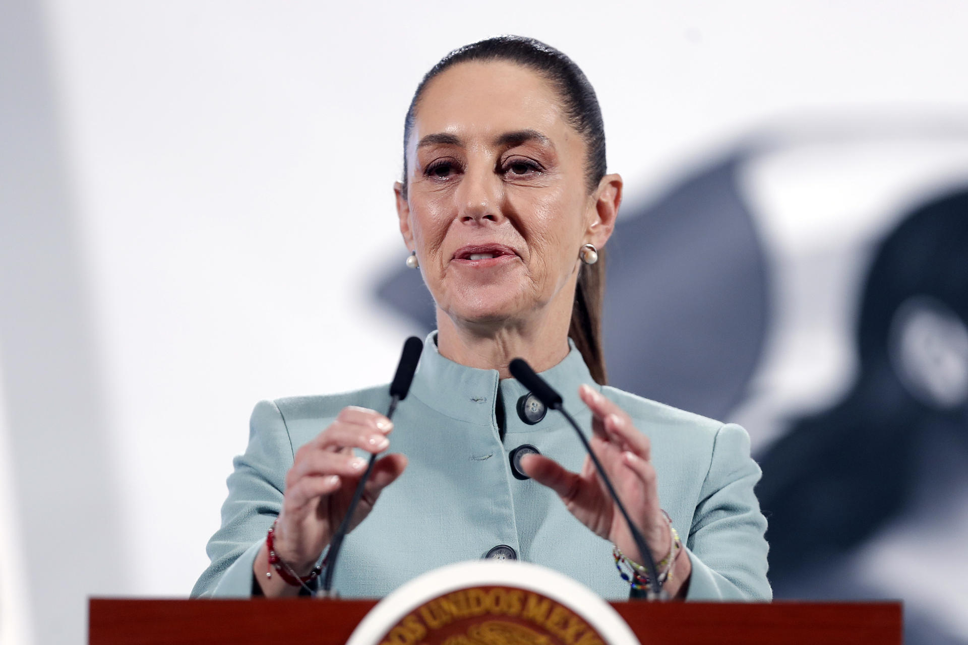 Sheinbaum defiende ‘abrir la puerta’ a los médicos de Cuba en el sector salud de México