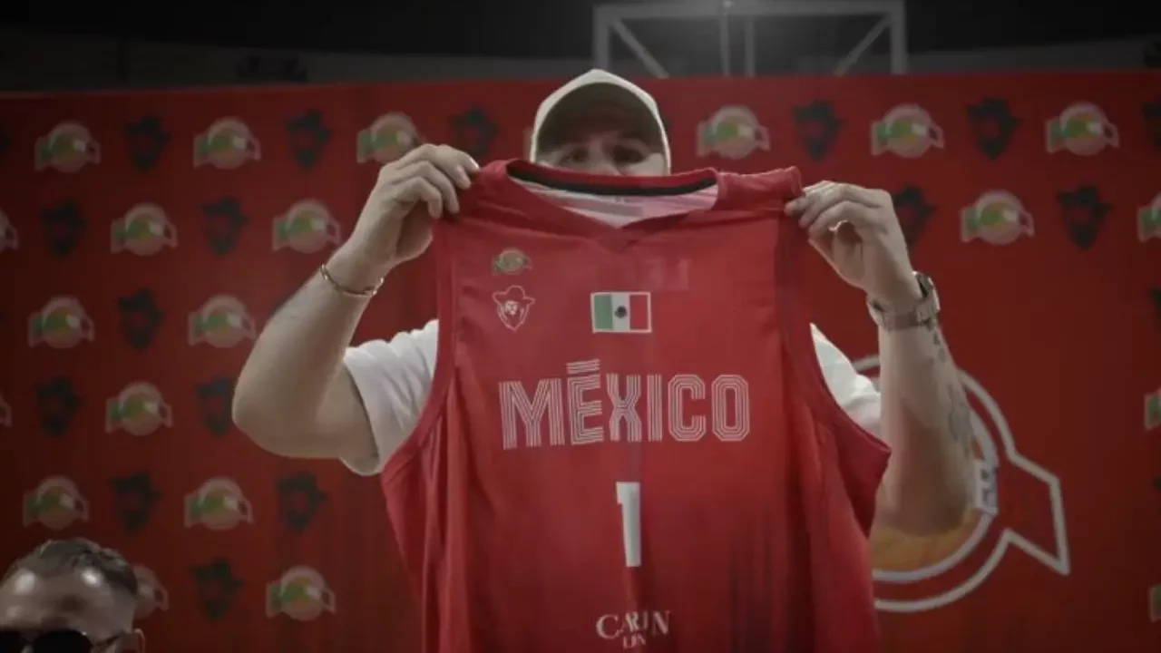 La marca del cantante Carín León vestirá a la selección mexicana de baloncesto