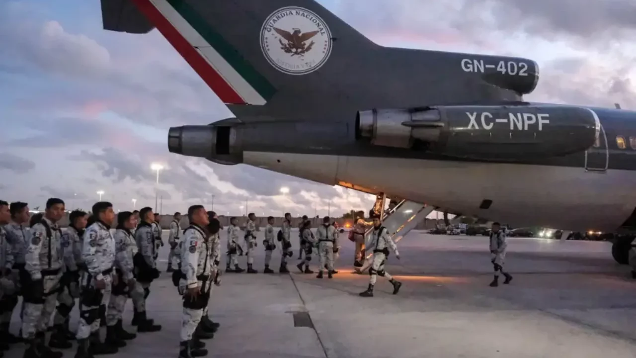Parten los primeros elementos de la Guardia Nacional a la frontera tras acuerdo con Trump