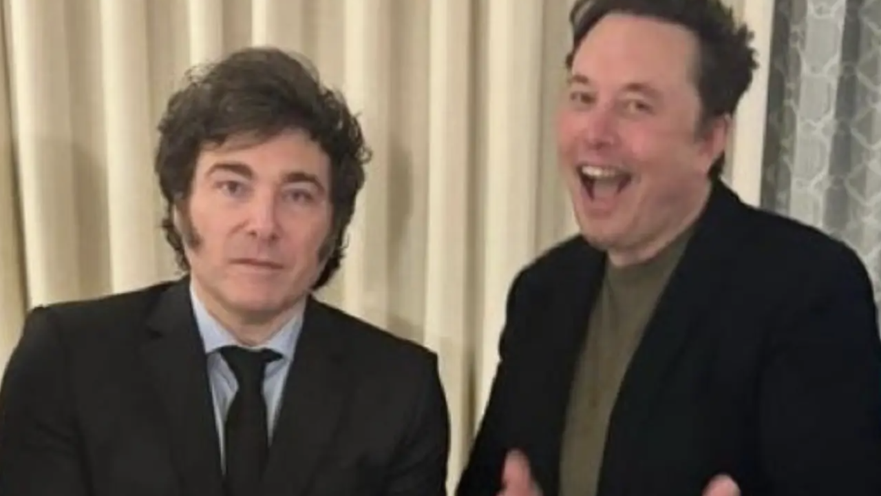 Así fue como Milei atacó al gobierno con una ‘motosierra’, un año antes del DOGE de Elon Musk