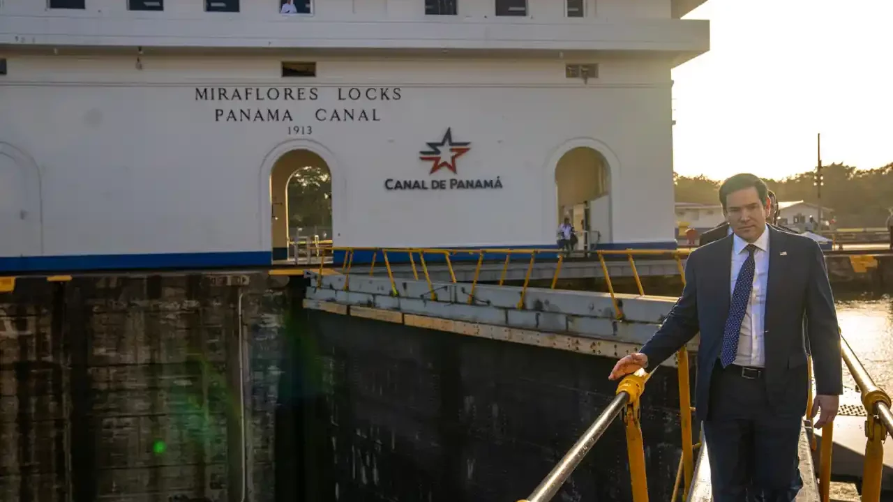 Compra por BlackRock y MSC de dos puertos cerca del Canal abre varios escenarios en Panamá