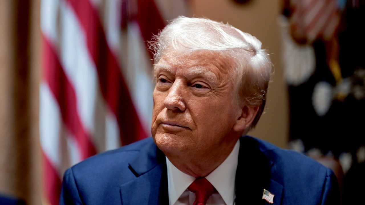 Trump resalta las deportaciones de ‘Alligator Alcatraz’ en Florida antes de la fecha límite del proyecto de ley