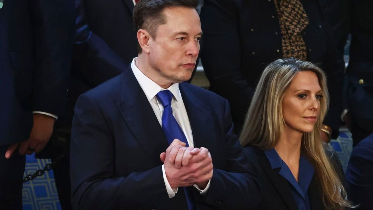 Elon Musk bloquea las tarjetas de crédito del personal de las bases de EU en Italia