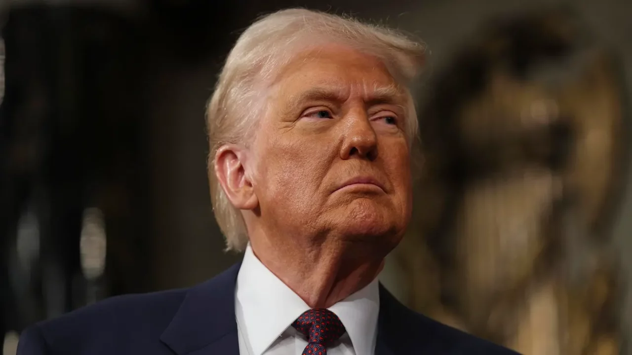 Trump planea cancelar estatus legal a 240,000 ucranianos que huyeron de la guerra con Rusia: informe
