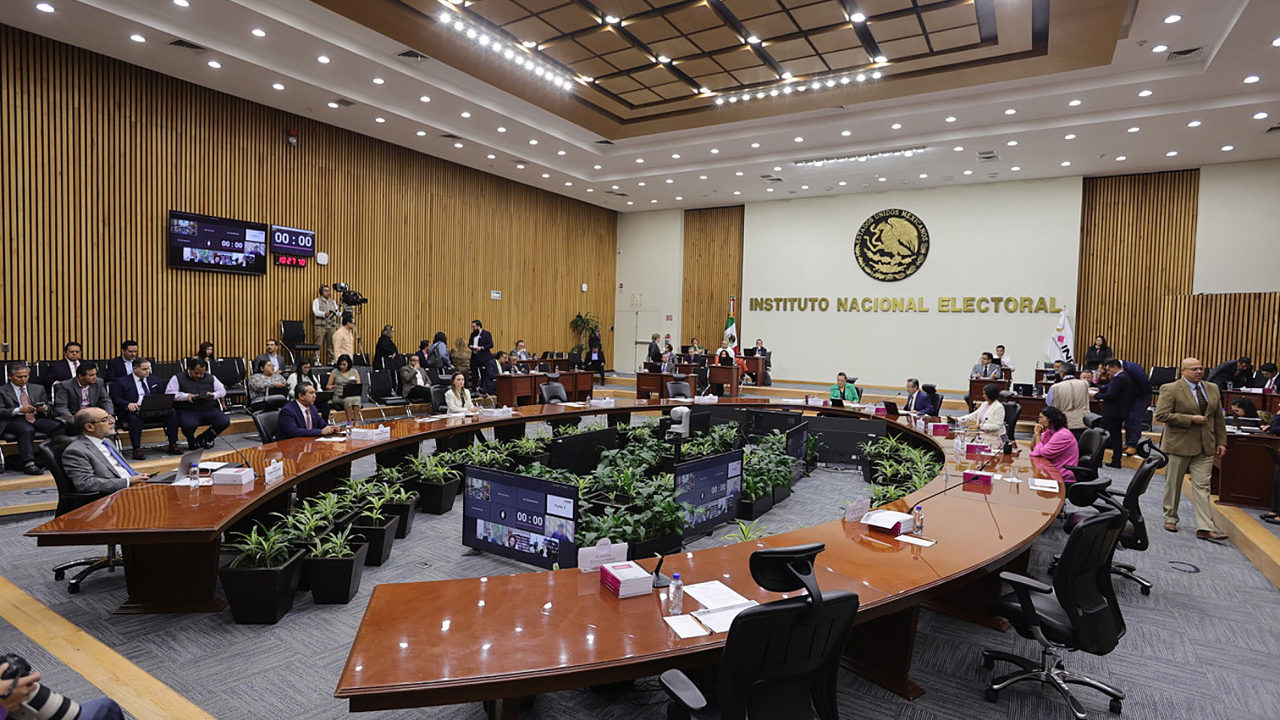 INE aprueba lineamientos para conteo de votos para elección del Poder Judicial