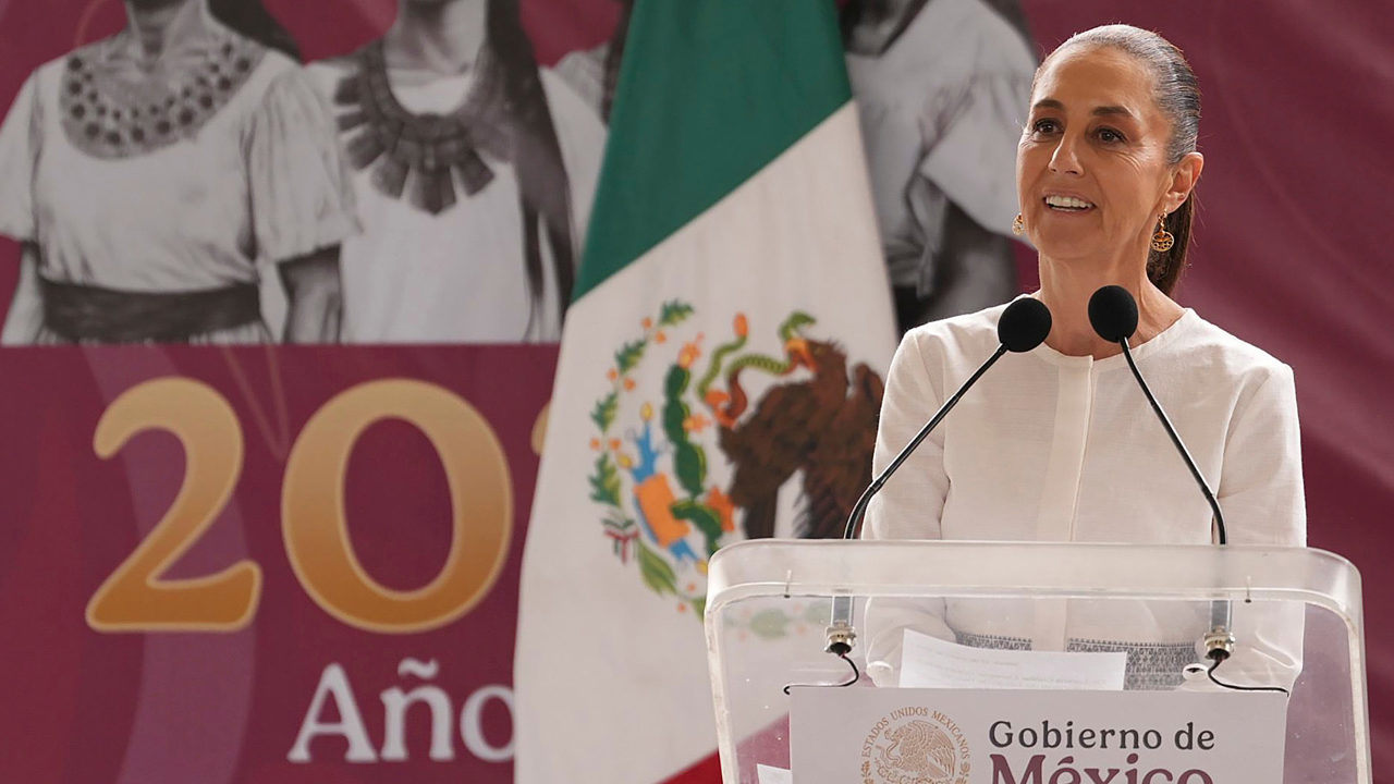 Ante cercanía de aranceles, Sheinbaum dice que soberanía de México ‘no está a negociación’