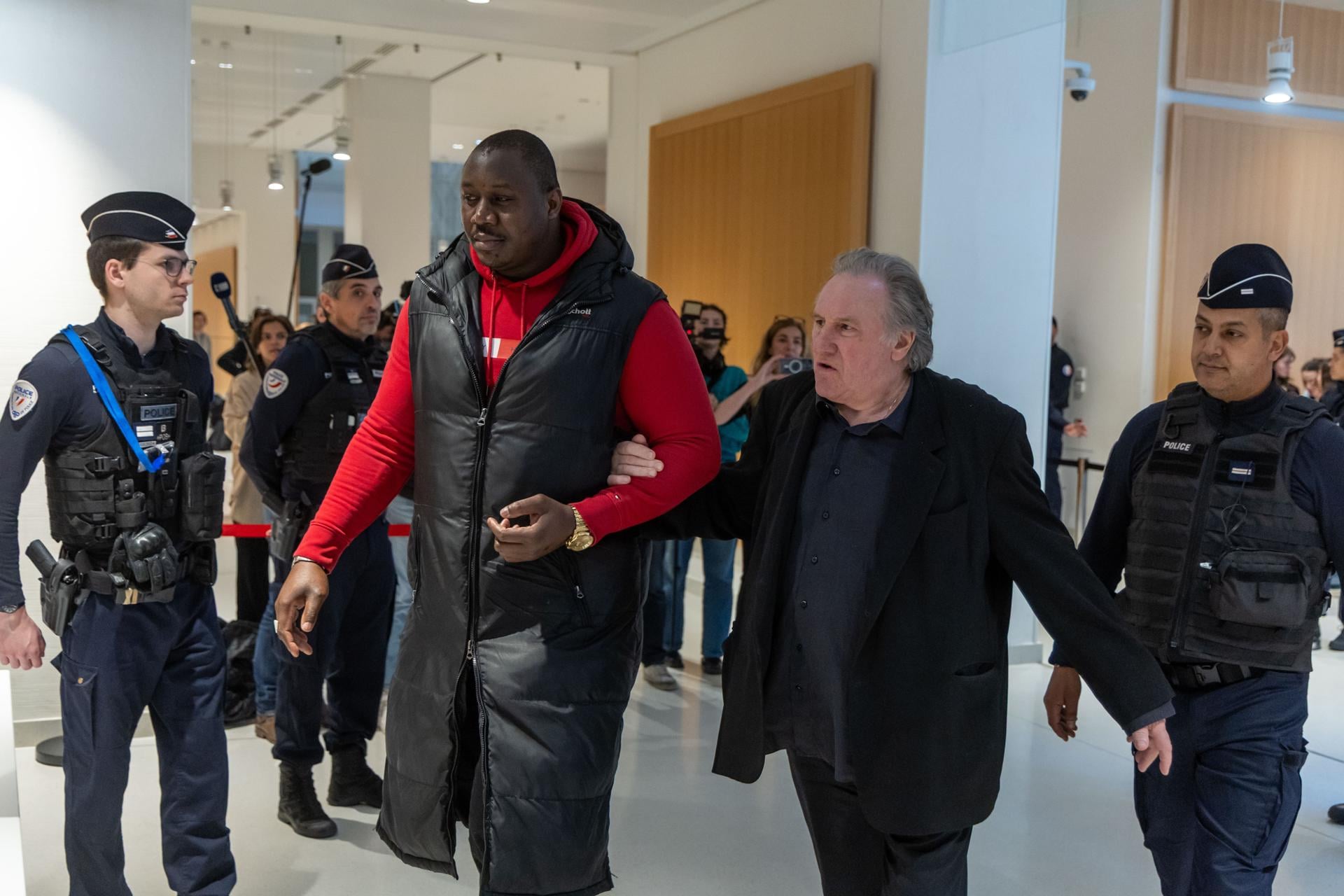 Fiscalía pide una condena de 18 meses para el actor Gérard Depardieu tras agresión sexual
