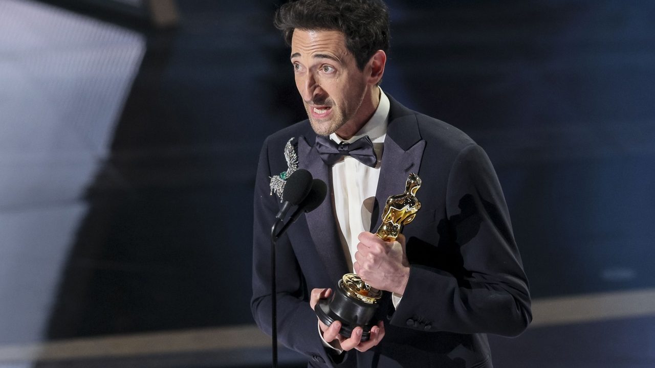 Adrien Brody bate récord en los Óscar con el discurso de agradecimiento más largo