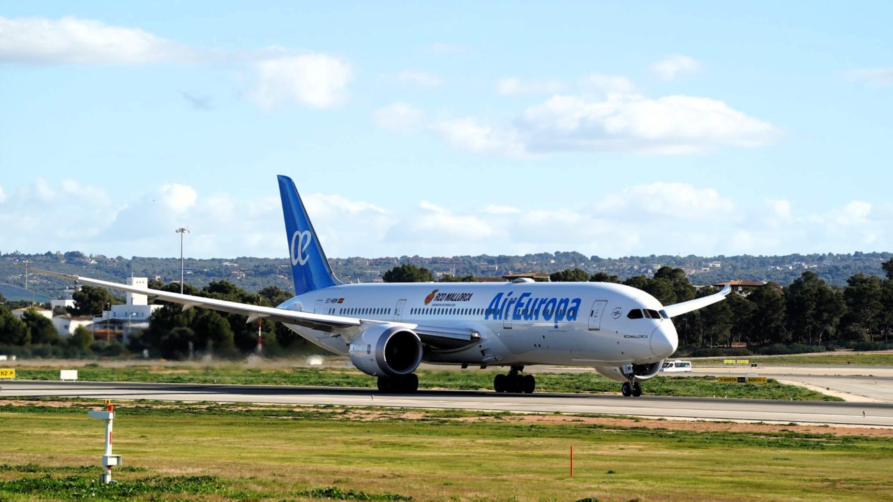 Air France-KLM ofrece más de 300 mdd por el 51% de Air Europa