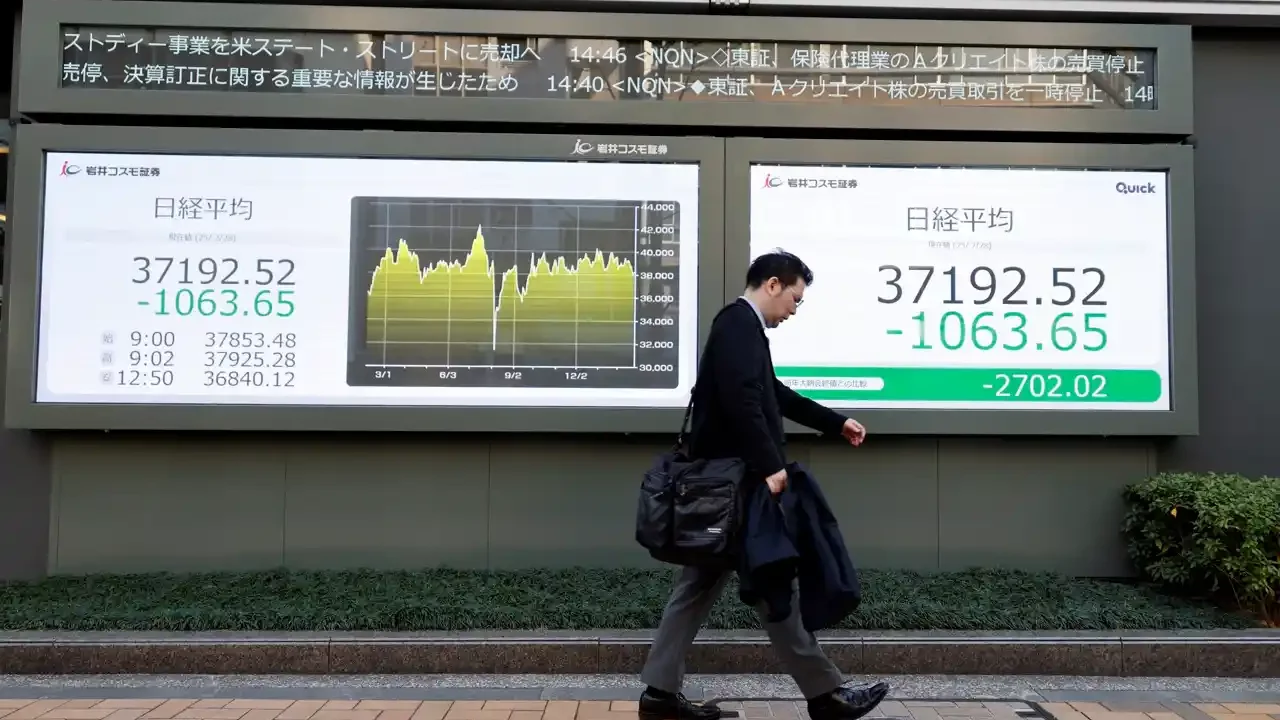 Bolsa de Tokio cae más de 1% en apertura tras confirmación de aranceles a México y Canadá