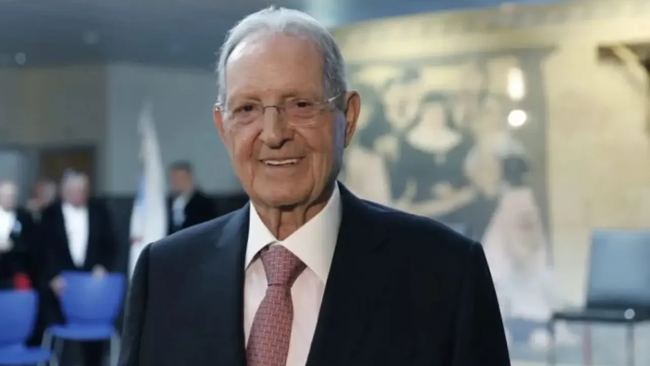 Murió Olegario Vázquez Raña, fundador y presidente de Grupo Empresarial Ángeles