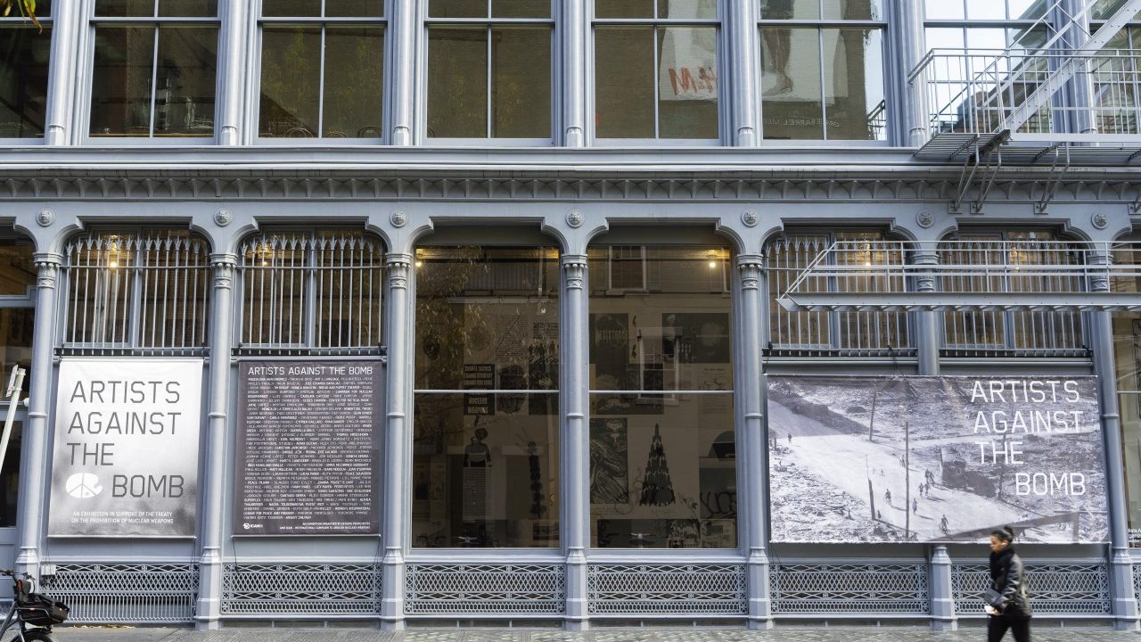 Los mundos discordantes de Pedro Reyes