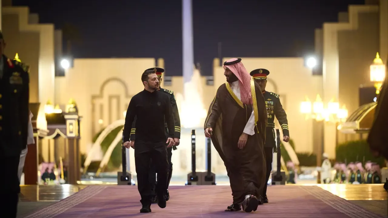 Comienzan las conversaciones entre EU y Ucrania en Arabia Saudí tras grave ataque de drones a Rusia