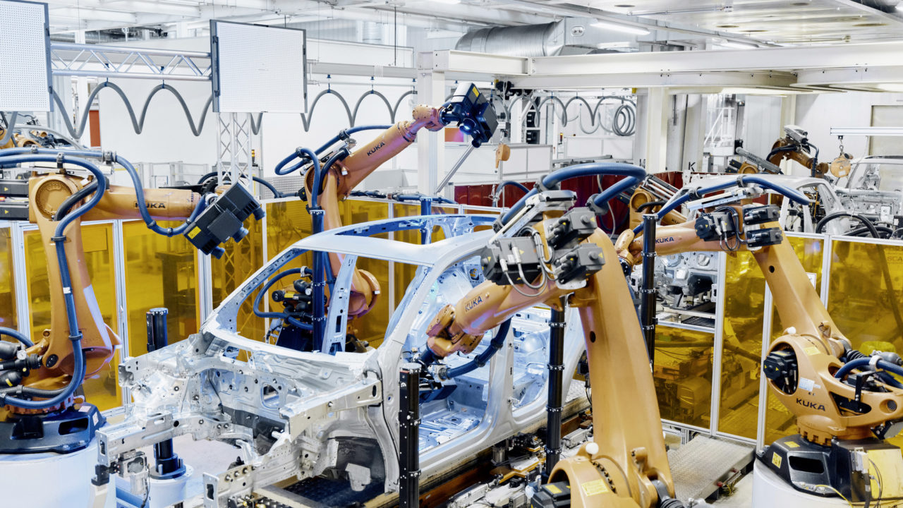Ministro de Economía y sector automotriz de  Alemania, urgen negociaciones entre la UE y EU