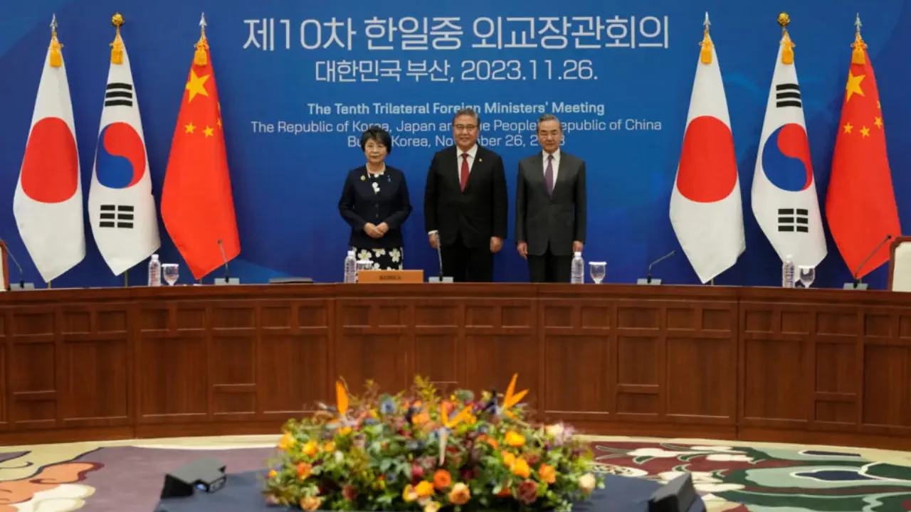 China, Japón y Corea del Sur responderán juntos a los aranceles de Trump