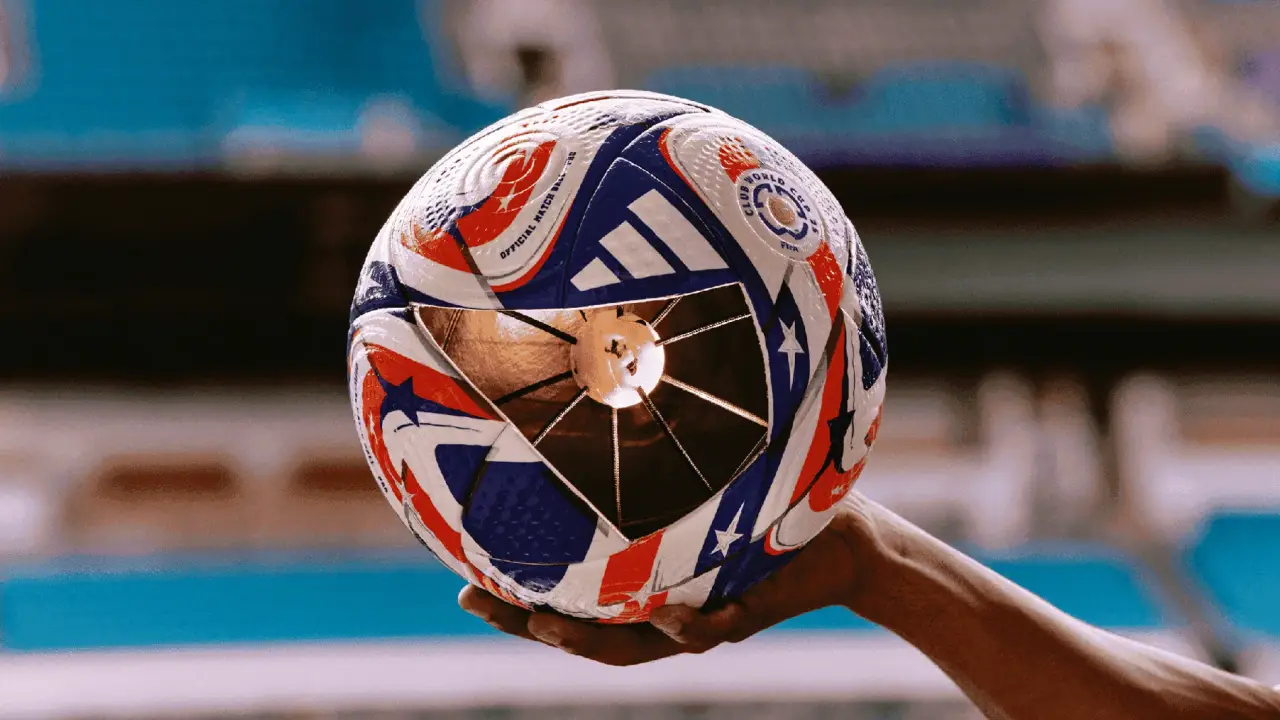 El balón del Mundial de Clubes acabará con la polémica que se desató alrededor de Julián Álvarez
