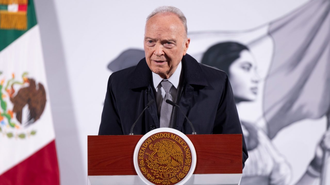 Congreso ratifica a exfiscal Gertz Manero como embajador en Reino Unido