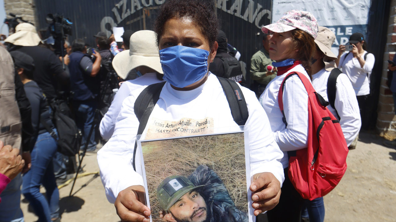 Crean plataforma para identificar prendas de desaparecidos en Teuchitlán, Jalisco