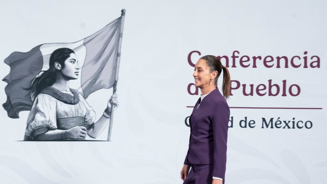 Sheinbaum anunciará medidas contra EU el domingo en el Zócalo, tras aplicación de aranceles de Trump a México
