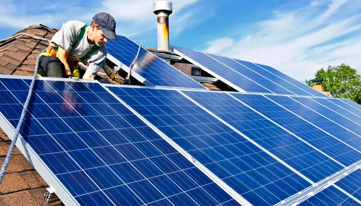 Hojas de cálculo ocultas de Sunnova podrían revelar intentos de esconder datos de su sistema financiero