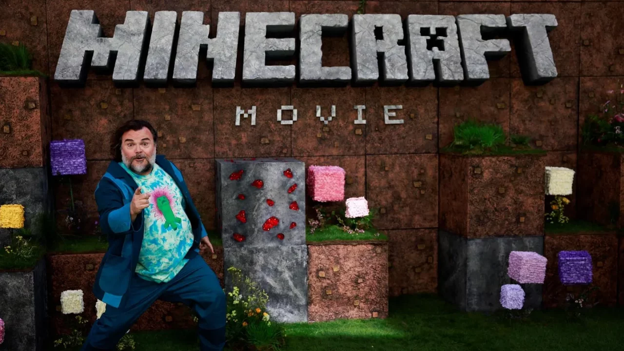 Minecraft está batiendo récords de taquilla y provocando comportamientos disruptivos en los cines