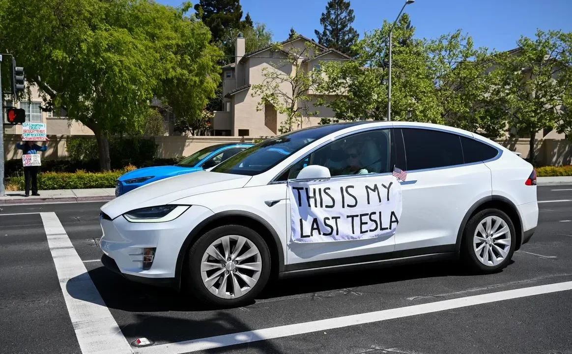 El romance de California con Tesla está llegando a su fin mientras sus ventas de EVs se desploman