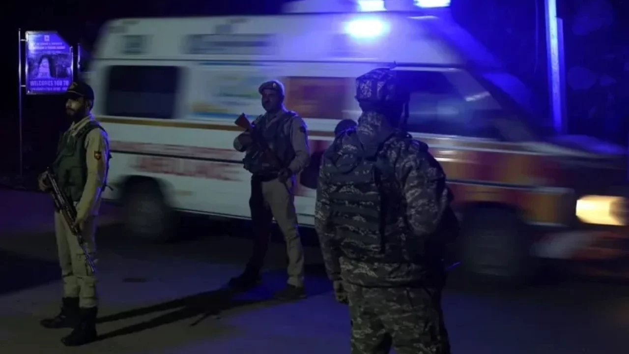 La policía de Cachemira identifica a tres autores de la matanza de turistas del martes