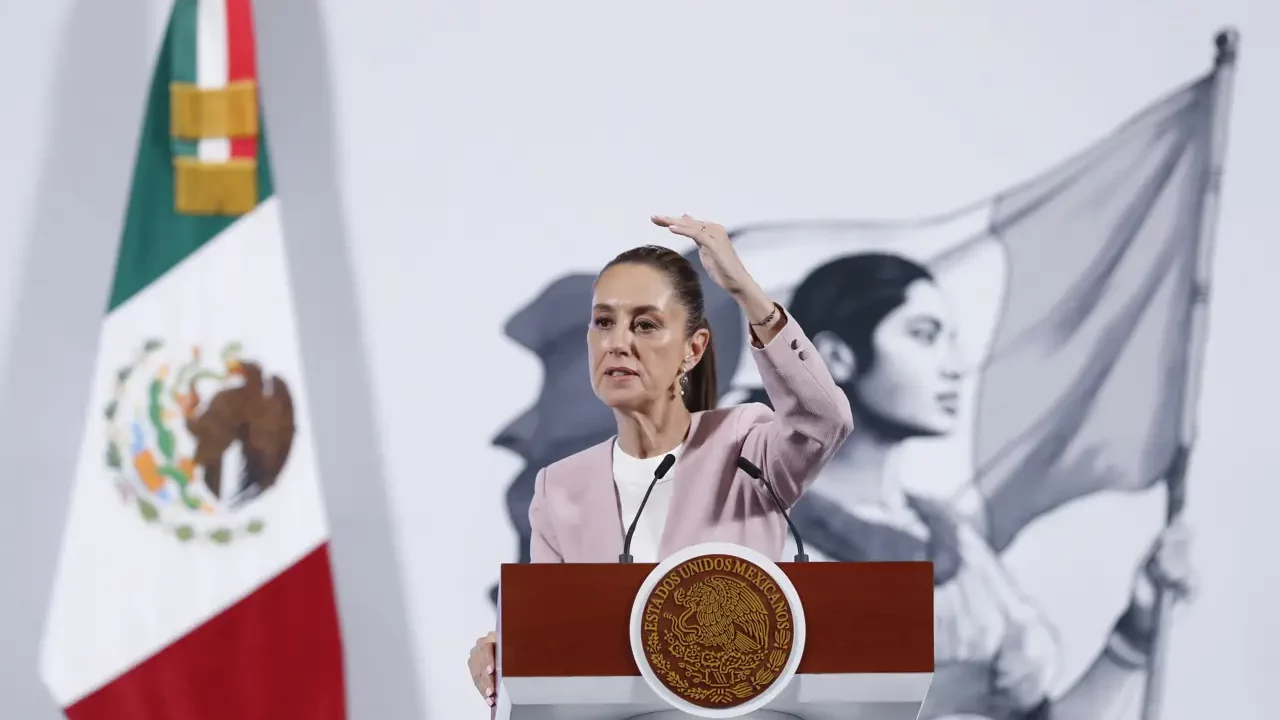Sheinbaum charló con Arévalo sobre llevar el Tren Maya y polos industriales a Guatemala