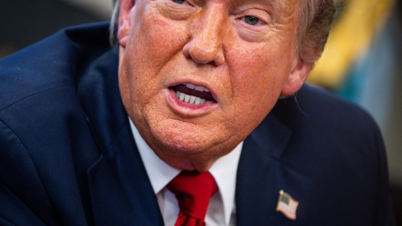 Trump acusa a Harvard de ser una ‘amenaza para la democracia’