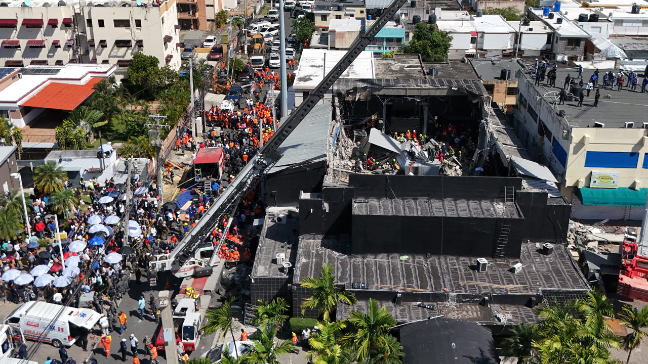 Colapso en discoteca de República Dominicana deja al menos 58 muertos