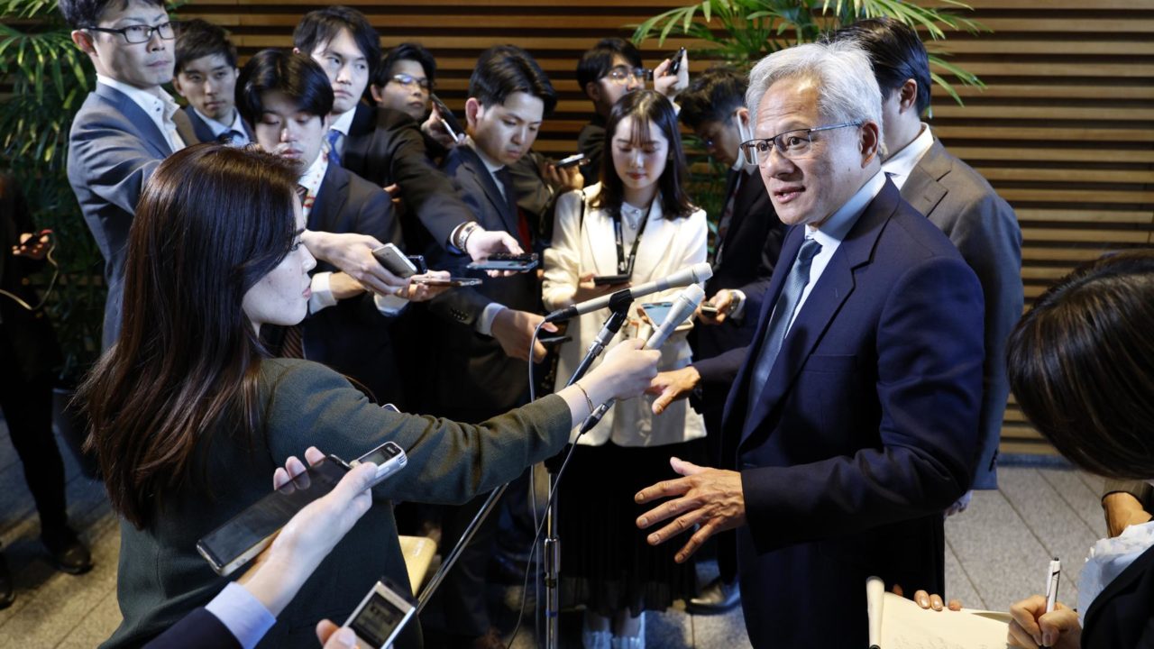 El CEO de Nvidia, Huang, dice que la próxima generación de chips ya está en plena producción