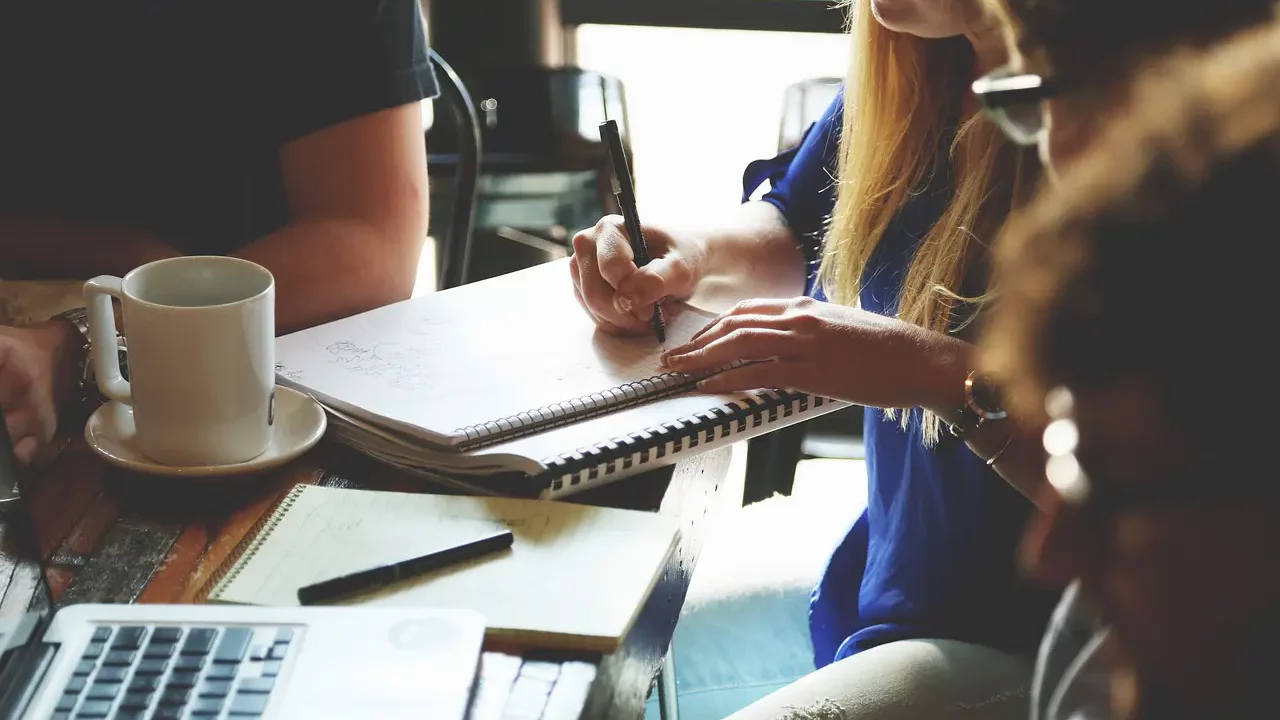 ¿La IA aumenta realmente la productividad?; la evidencia es confusa