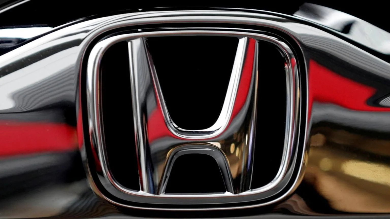 Honda recorta la perspectiva de ganancias operativas anuales debido al impacto en el costo de los vehículos eléctricos y las ventas lentas en Asia