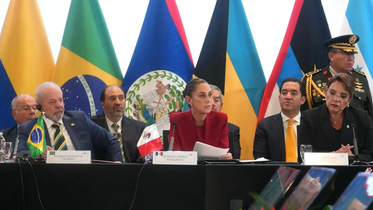 Sheinbaum afirma que ‘fue bien recibida’ su idea de una cumbre económica de Latinoamérica