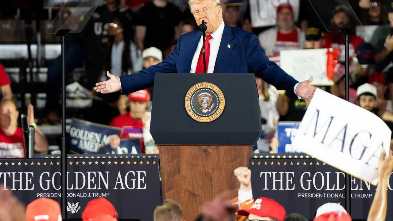 Primeros 100 días de Trump se centran en las políticas de diversidad y la protección de los derechos civiles