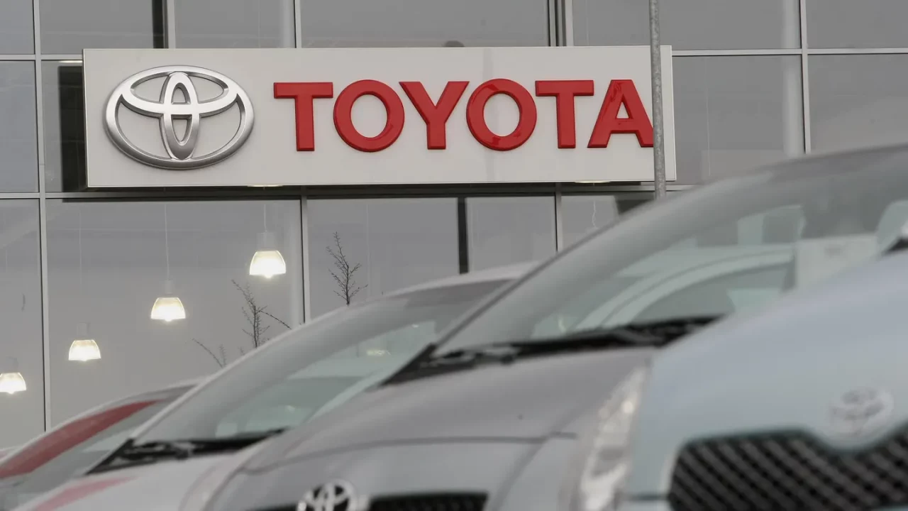 Toyota afirma que los aranceles reducirán sus ganancias en un 20%