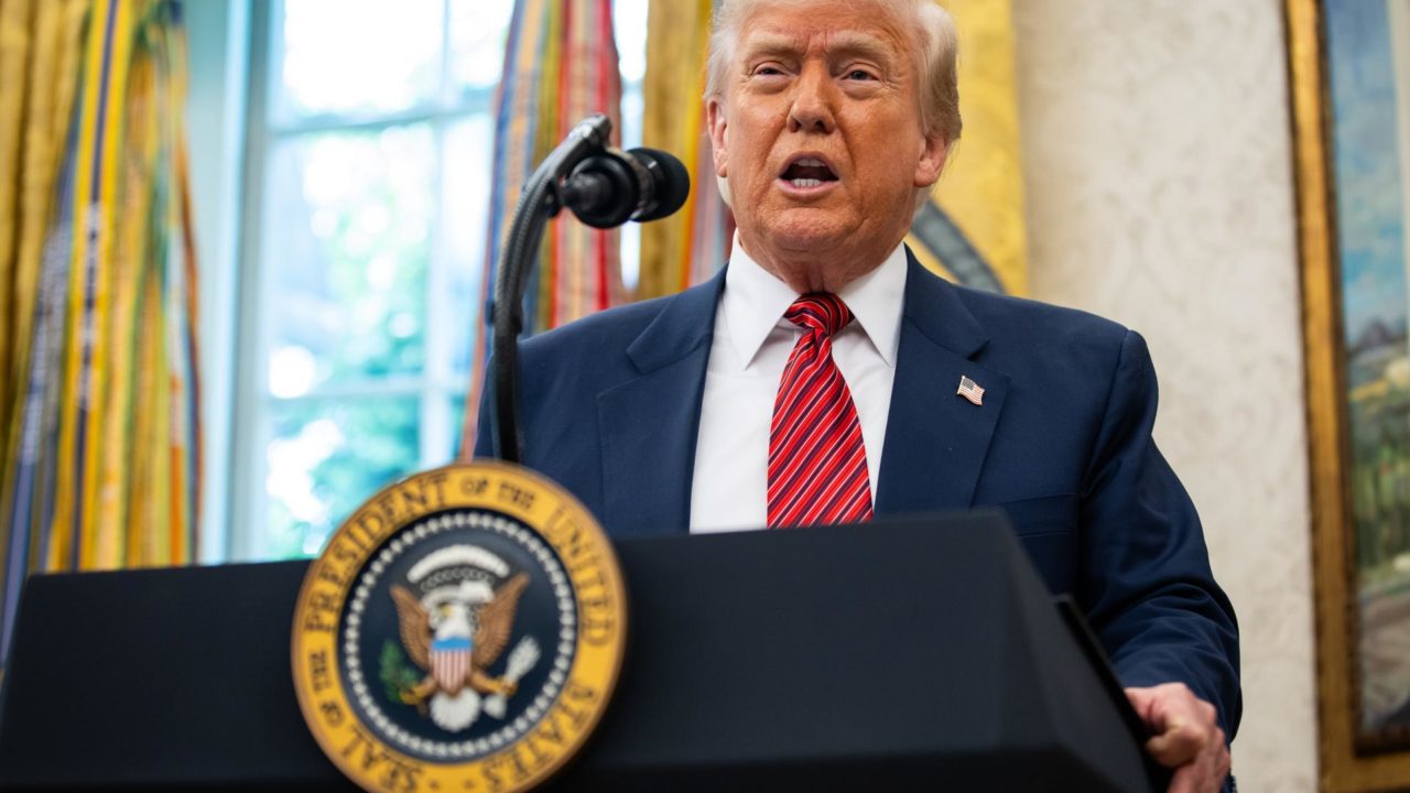 Trump afirma que EU respaldará la seguridad de Ucrania y que sostuvo una llamada con Putin tras reunión con Zelenski
