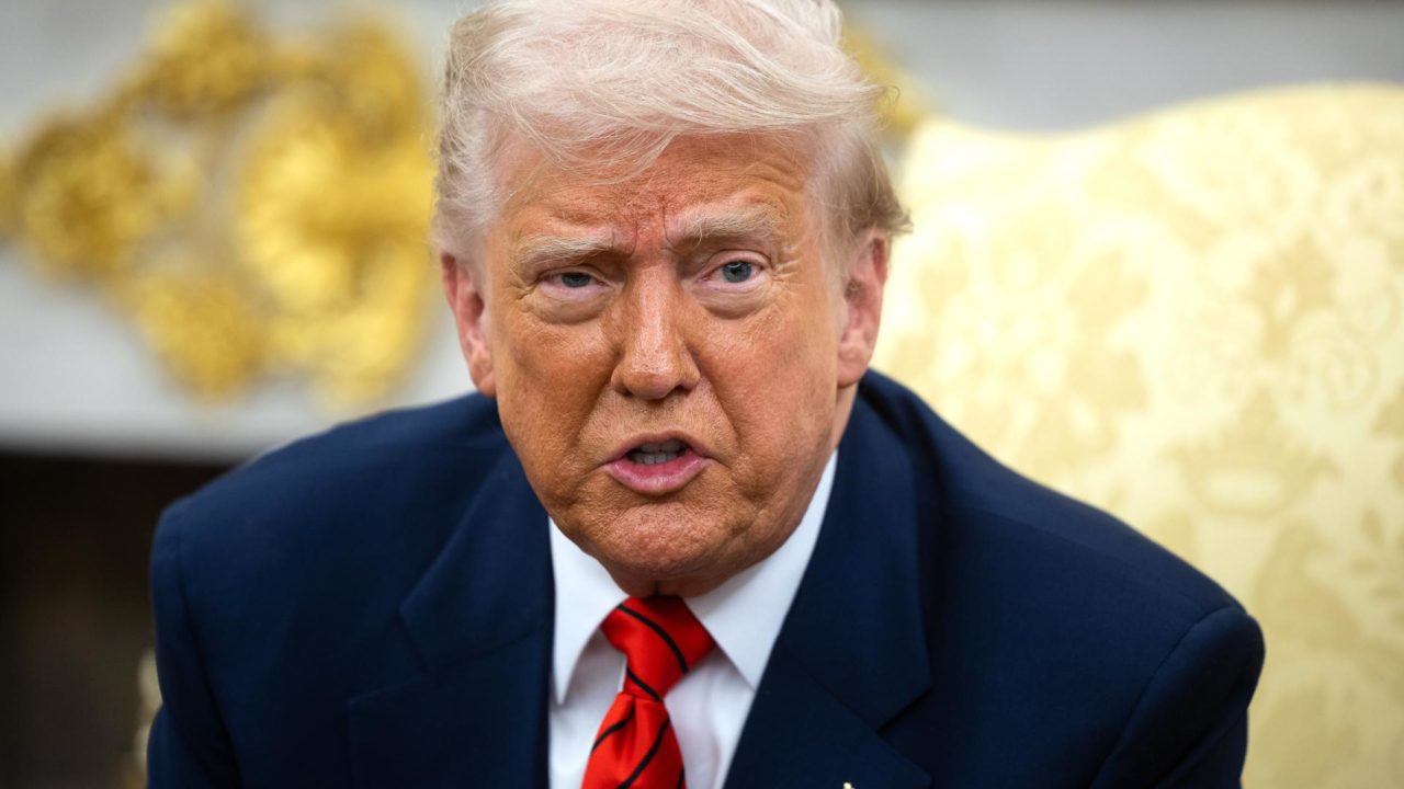 Trump anuncia el fin de los bombardeos a los hutíes tras su decisión de capitular